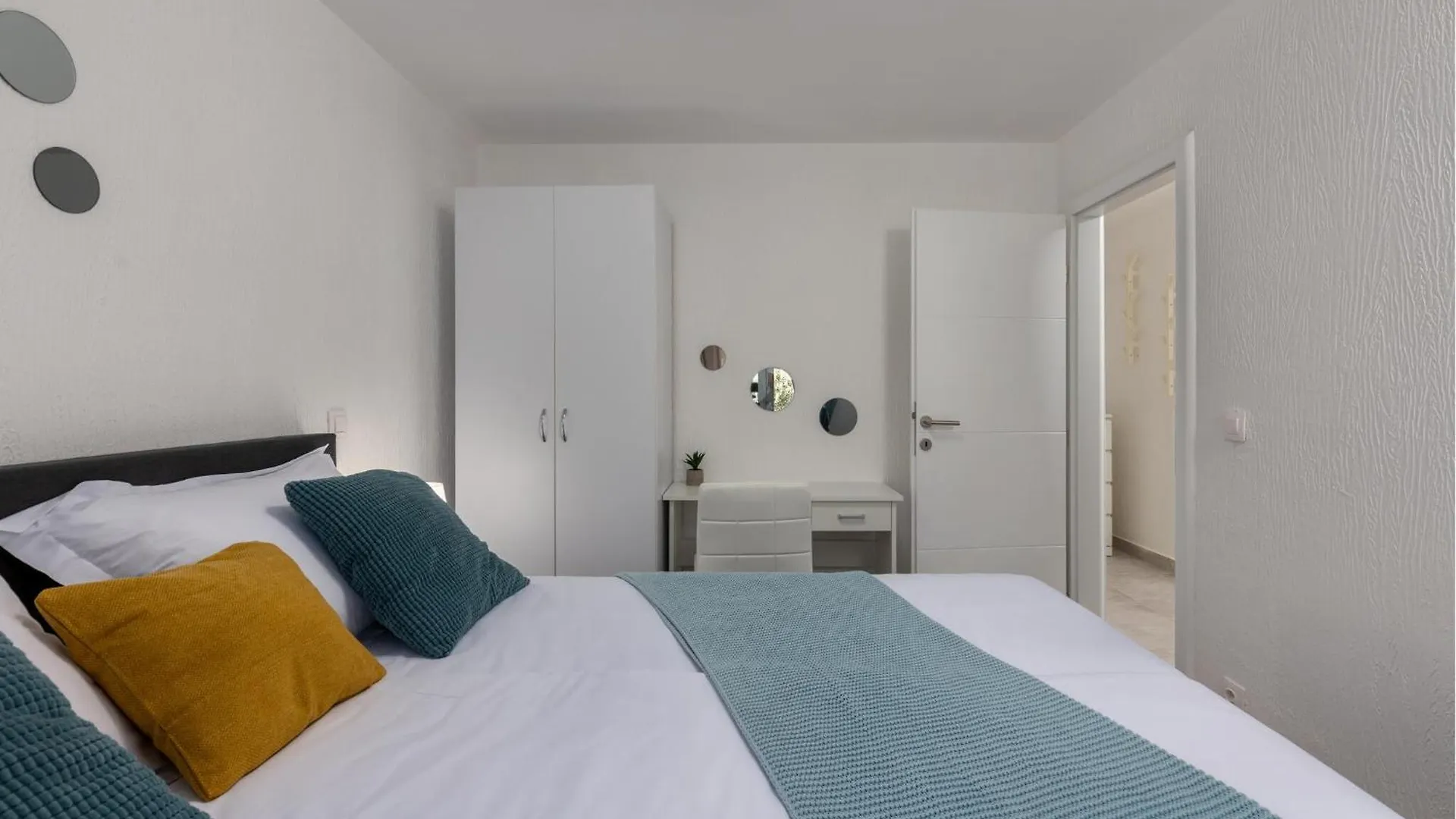 Lovely Apartment In Crikvenica With Wifi